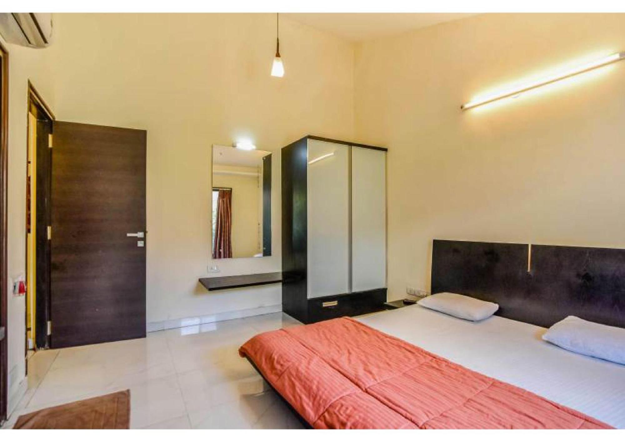 Alison Villa Lonavala Exterior photo